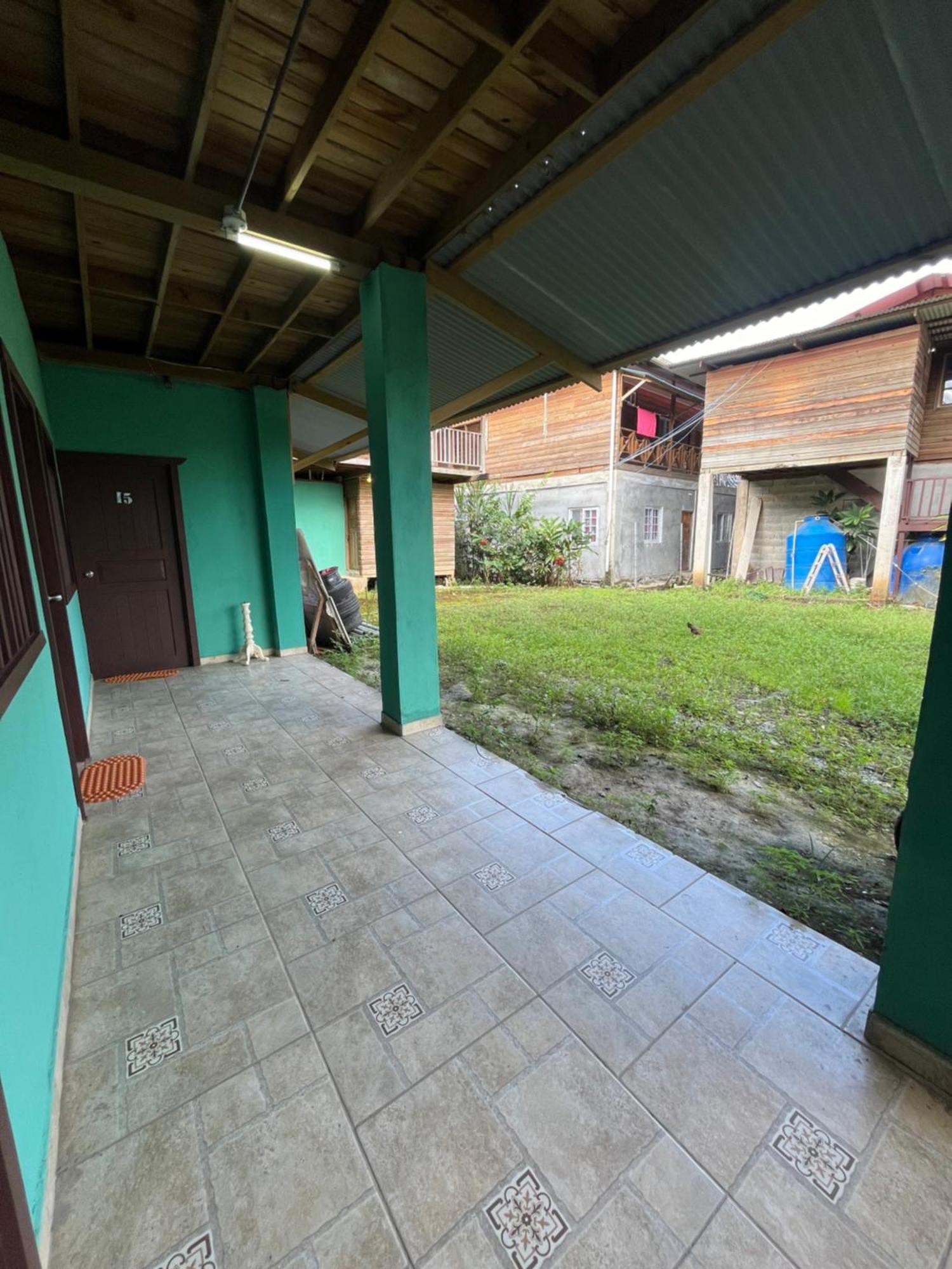 Valerie Emanuel Apartments Bocas Town Exterior foto
