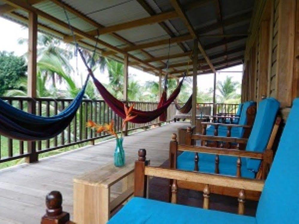 Valerie Emanuel Apartments Bocas Town Exterior foto